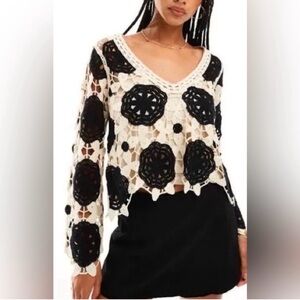 Cloth By Design Crochet Floral Top
